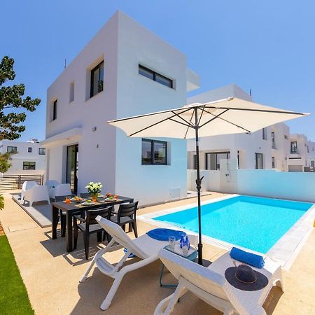 Alasia Villas Paralimni Esterno foto
