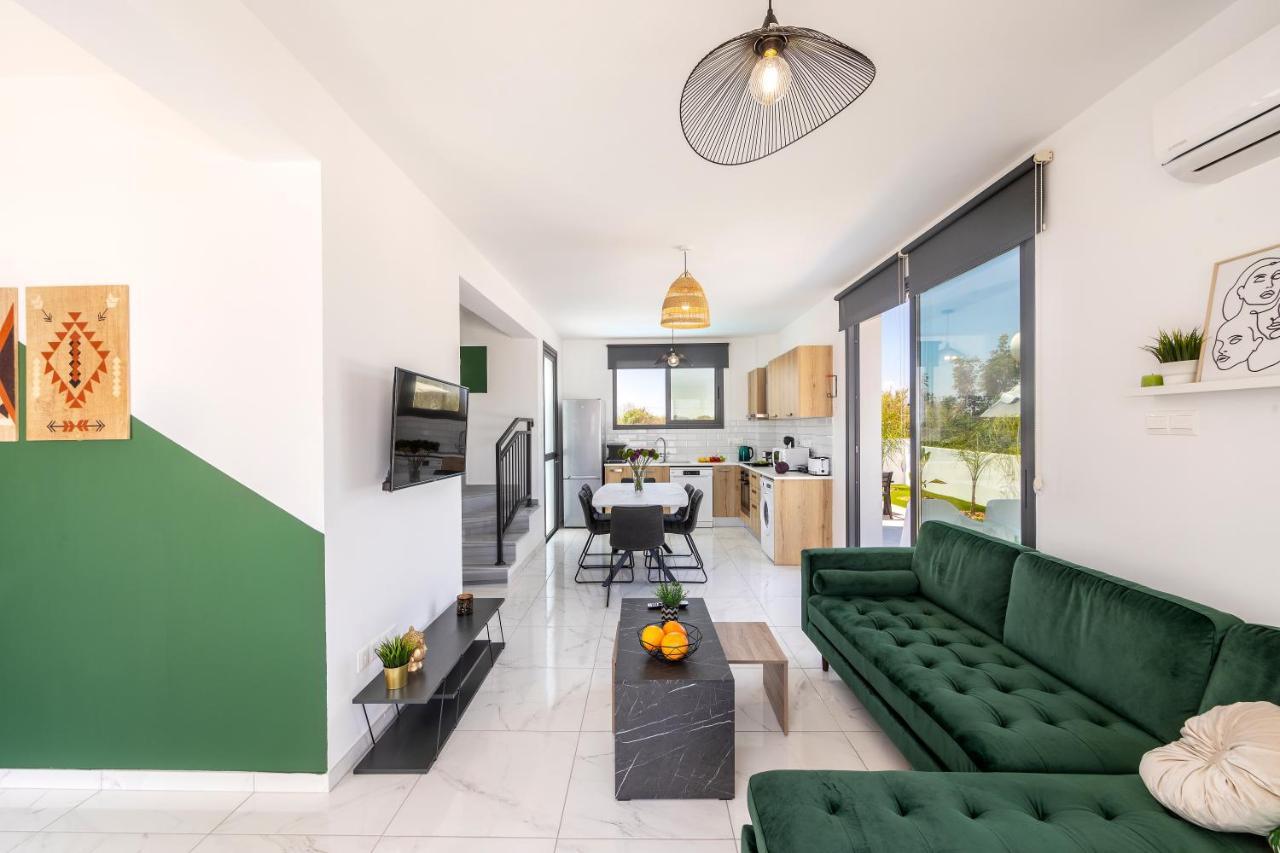 Alasia Villas Paralimni Esterno foto