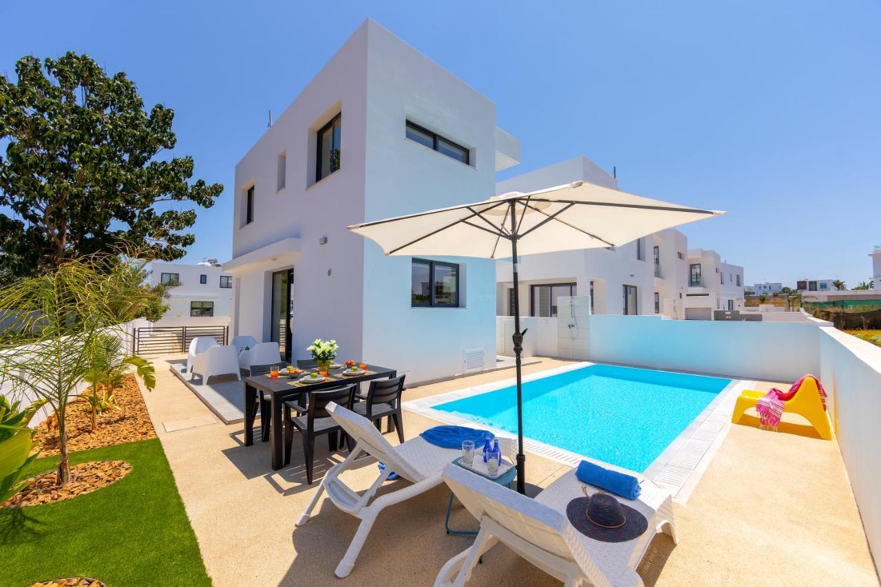 Alasia Villas Paralimni Esterno foto