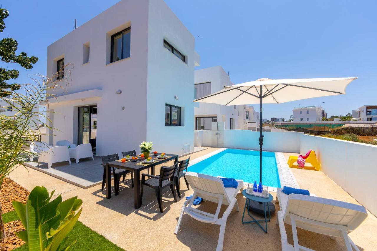 Alasia Villas Paralimni Esterno foto