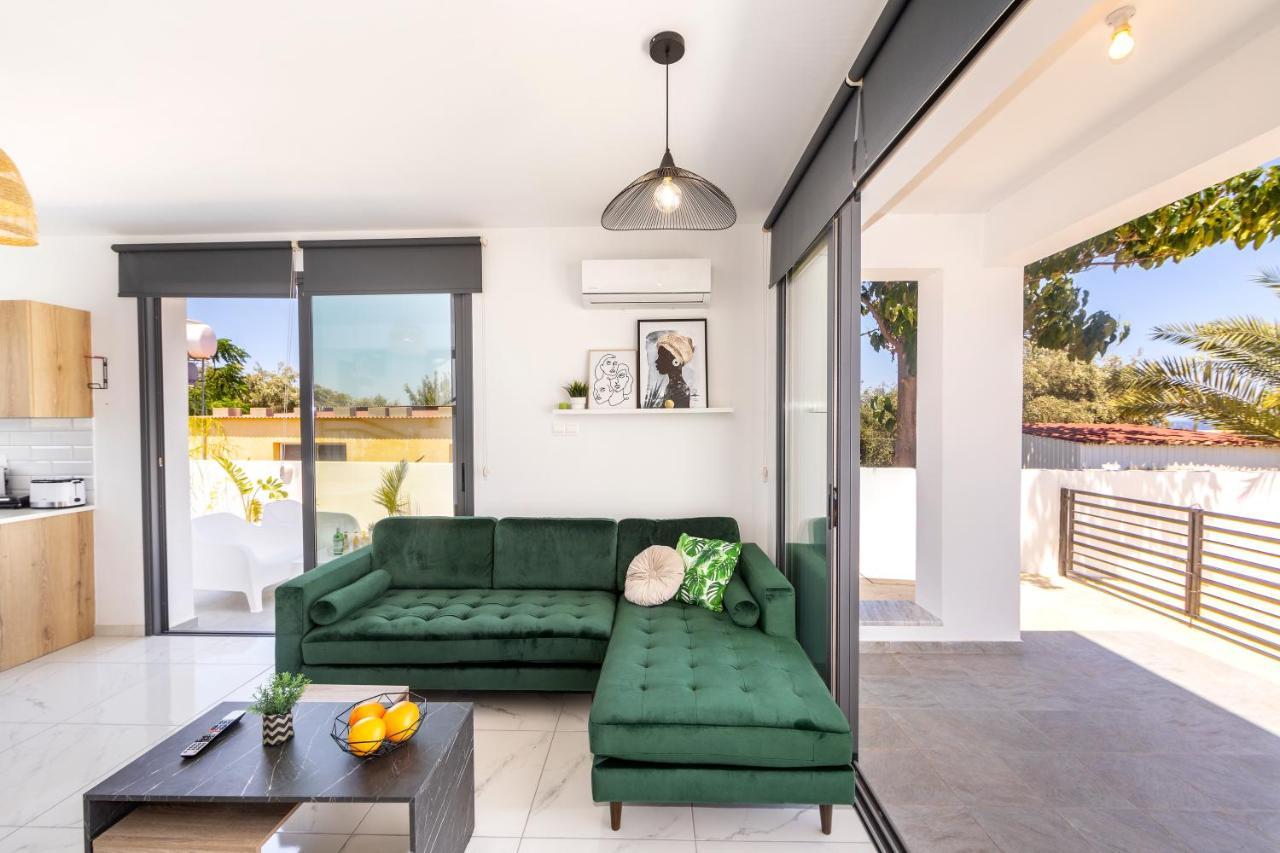 Alasia Villas Paralimni Esterno foto