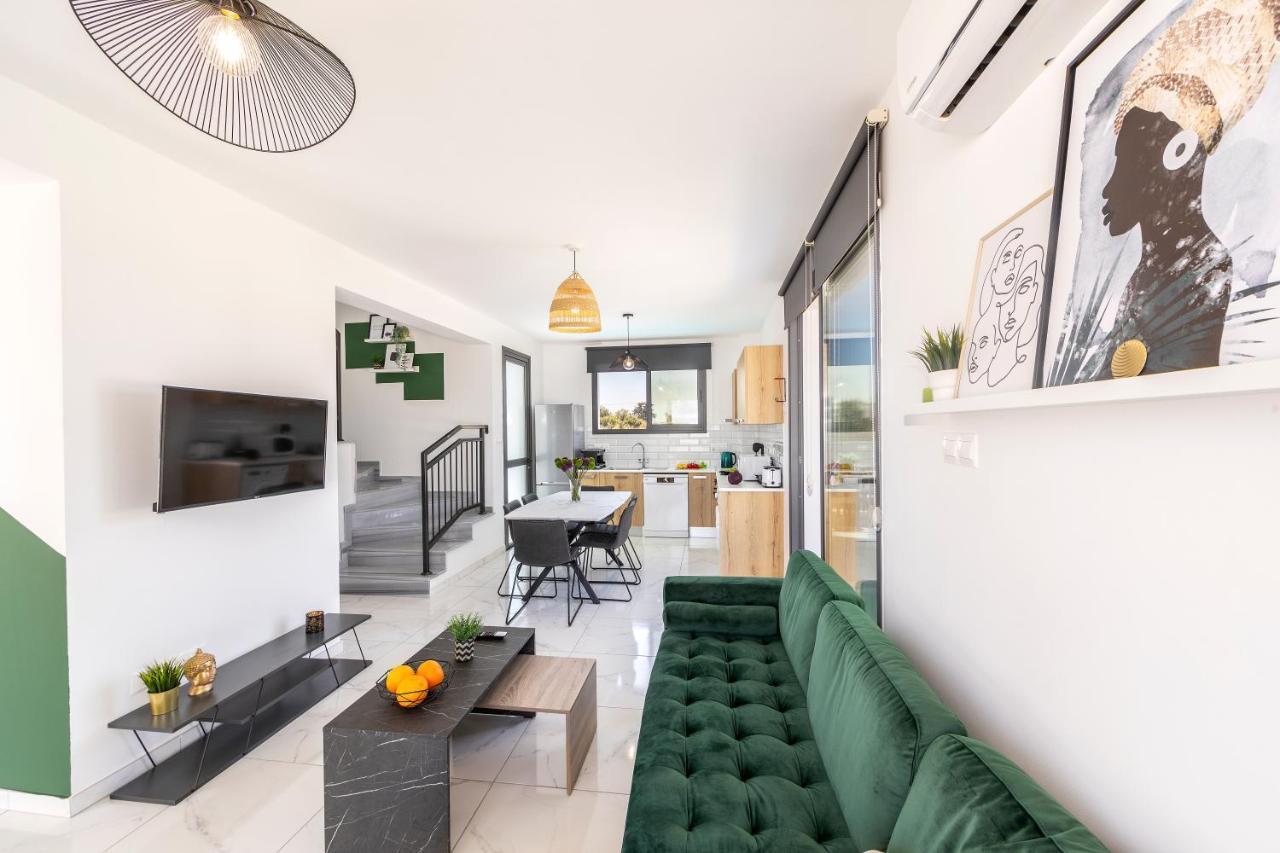 Alasia Villas Paralimni Esterno foto