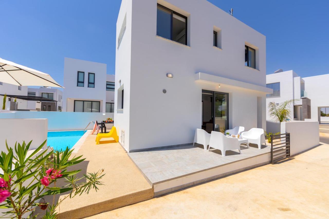 Alasia Villas Paralimni Esterno foto