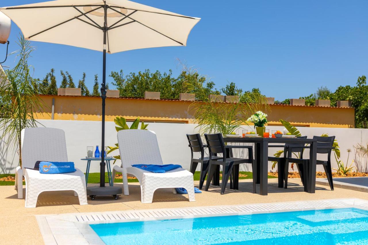 Alasia Villas Paralimni Esterno foto